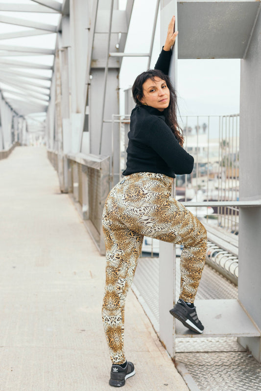 ELLY JAGUAR