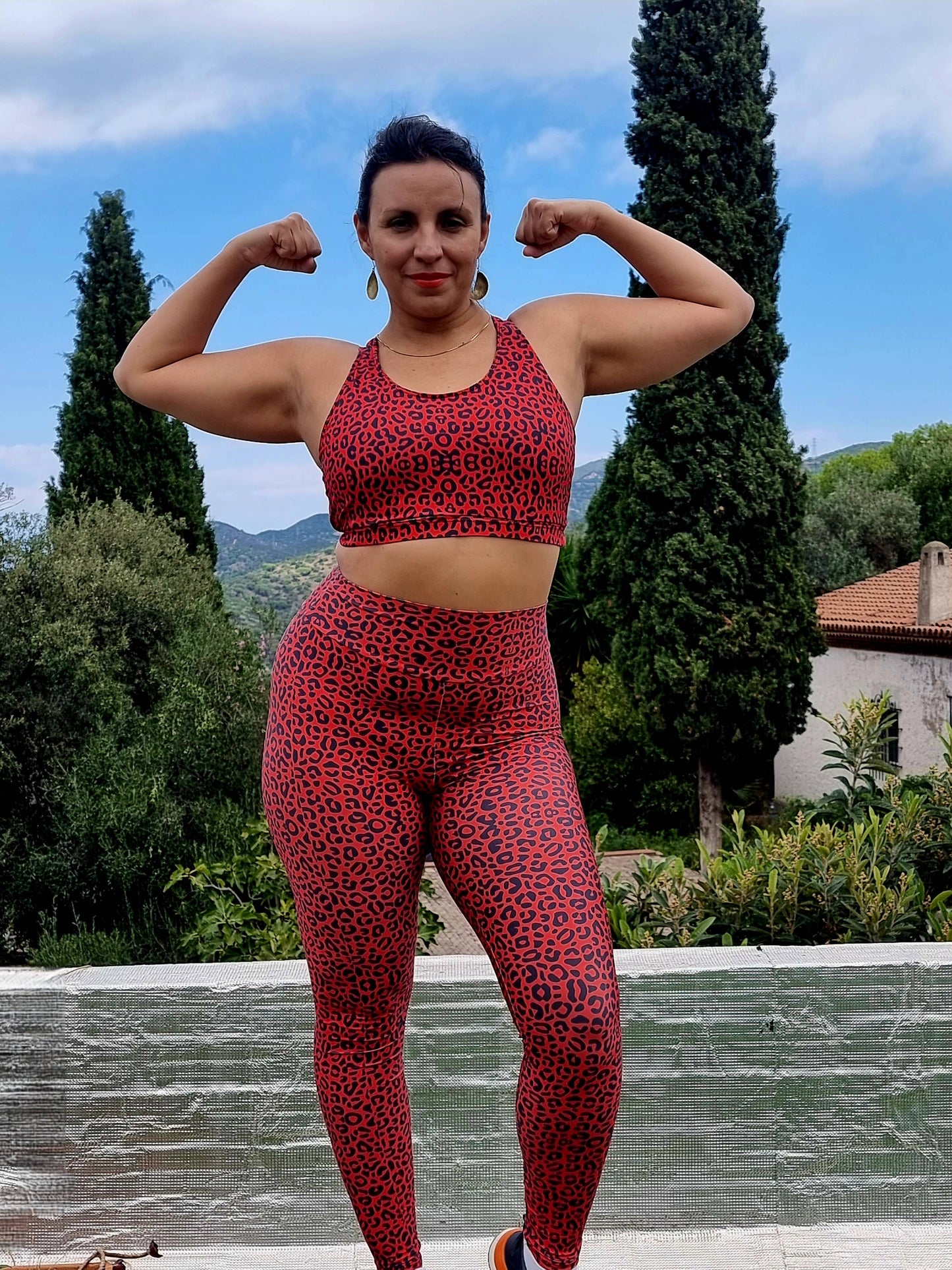 ELLY RED