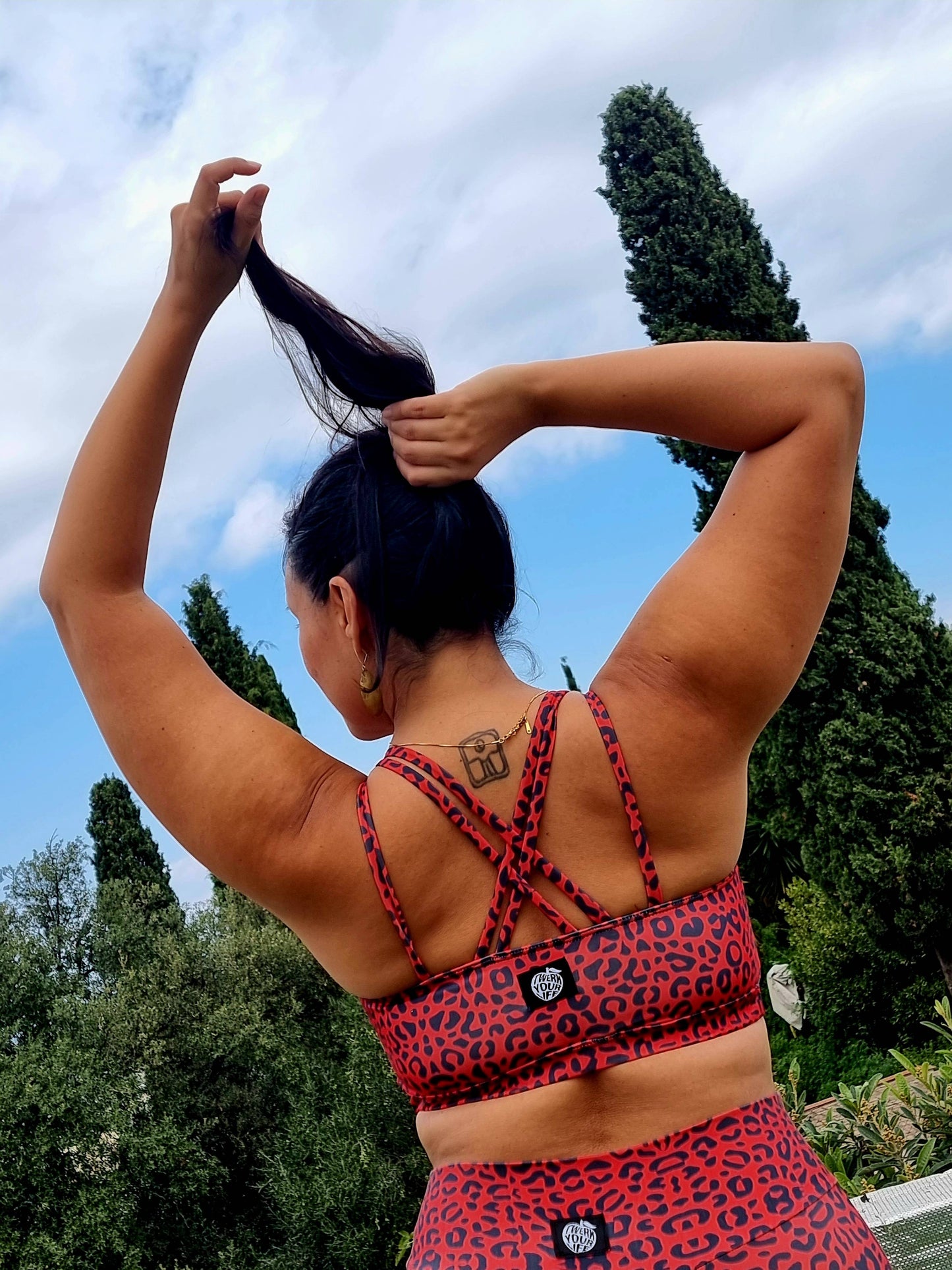 TOP RED